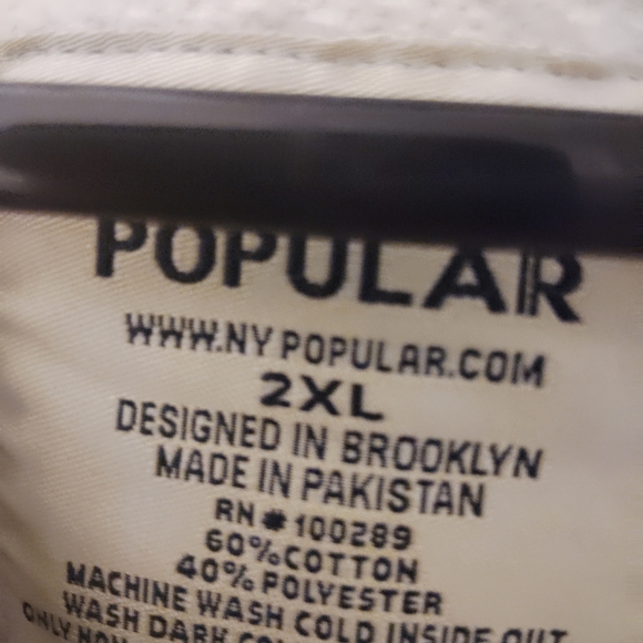 NWT Classic Gray New York Men's Sweatshirt - Picture 3 of 4